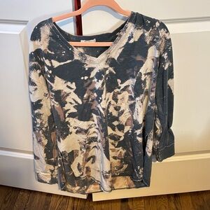 Z Supply size small Long Sleeve print tunic - Gray and Cream